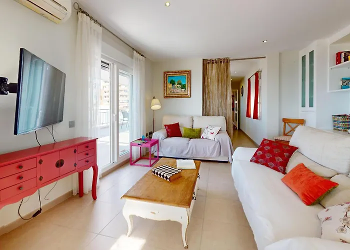 Penthouse Sea Views *